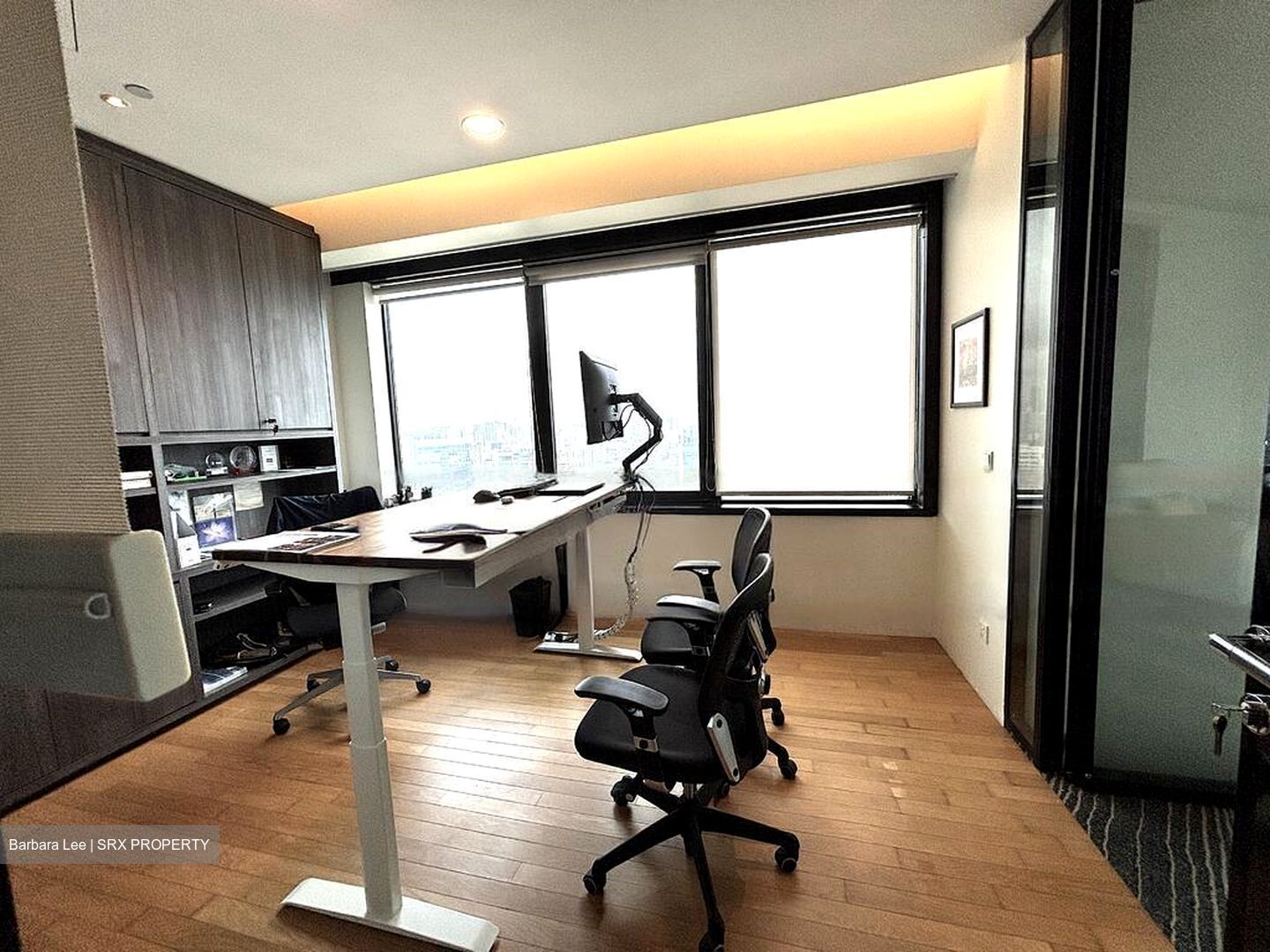 Chartered Bank Building (D1), Office #455580681